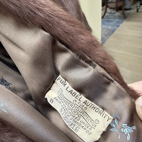 Vintage Mahogany Brown Mink Fur Stole Capelet Shawl 1950s Real Fur Wrap USA - Picture 2 of 5